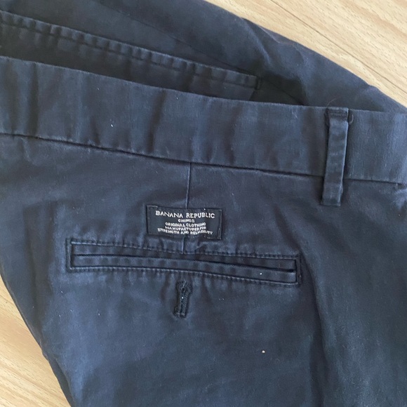 Banana Republic Men’s Chinos - Picture 2 of 4